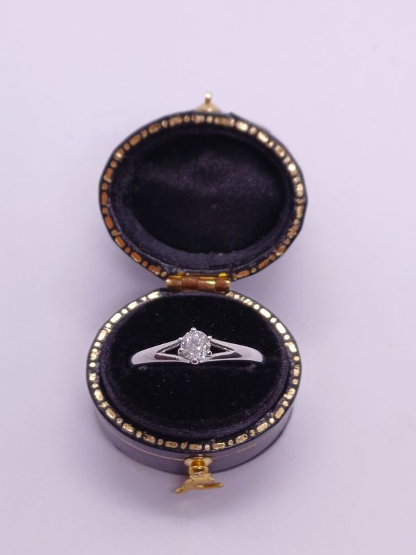 Platinum Diamond 0.29ct Forever Solitaire Engagement Ring (Pre Owned)