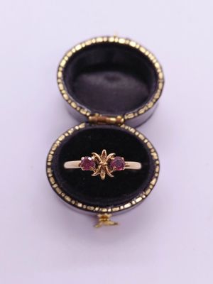 9ct Yellow Gold Antique Ruby 2 Stone Fleur-de-lys Ring (Pre Owned)