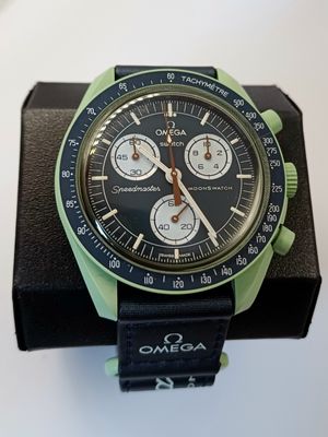 Omega Swatch Speedmaster Mission On Earth Bioceramic Quartz SO33G100 Limited Edition Omega Swatch Speedmaster Mission On Earth Bioceramic Quartz SO33G100 Limited Edition