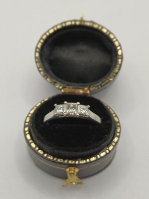 Platinum Princess Cut Trilogy Ring set with 3 Princess Cut Diamonds (Pre Owned) Platinum Princess Cut Trilogy Ring set with 3 Princess Cut Diamonds (Pre Owned)