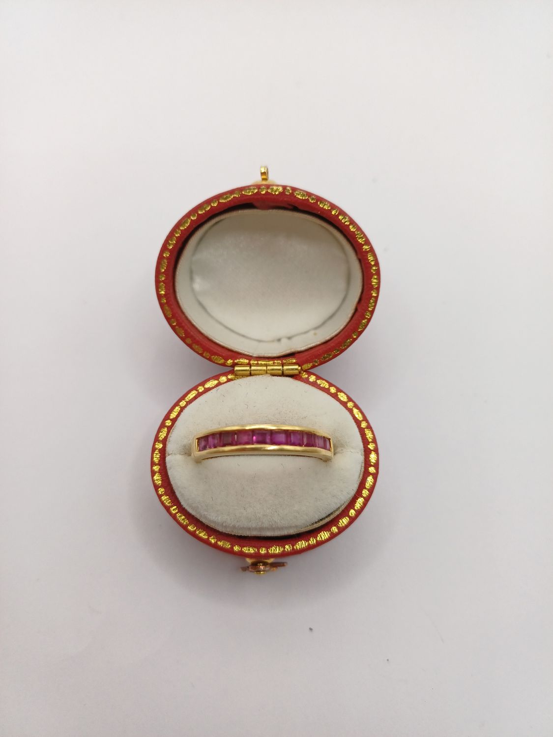18CT Yellow Gold Ruby Half Eternity Ring Princess Cut (Pre Owned) 18CT Yellow Gold Ruby Half Eternity Ring Princess Cut (Pre Owned)