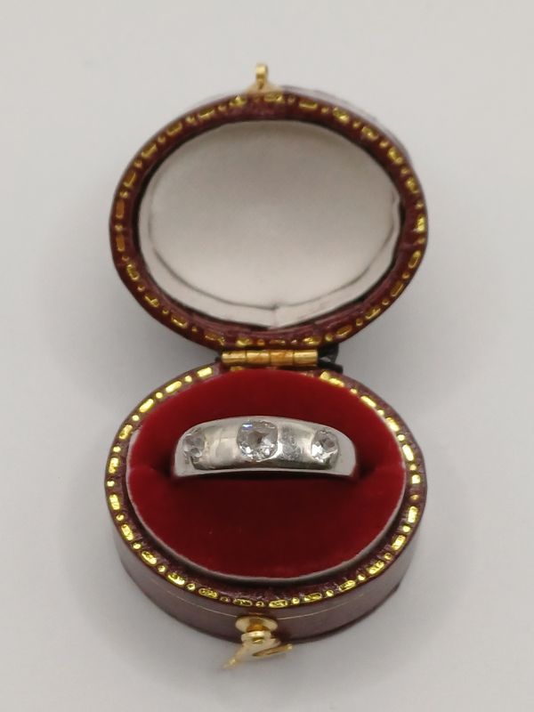 Antique 18CT White Gold Gypsy Ring Old Cushion Cut Diamond (Pre Owned)
