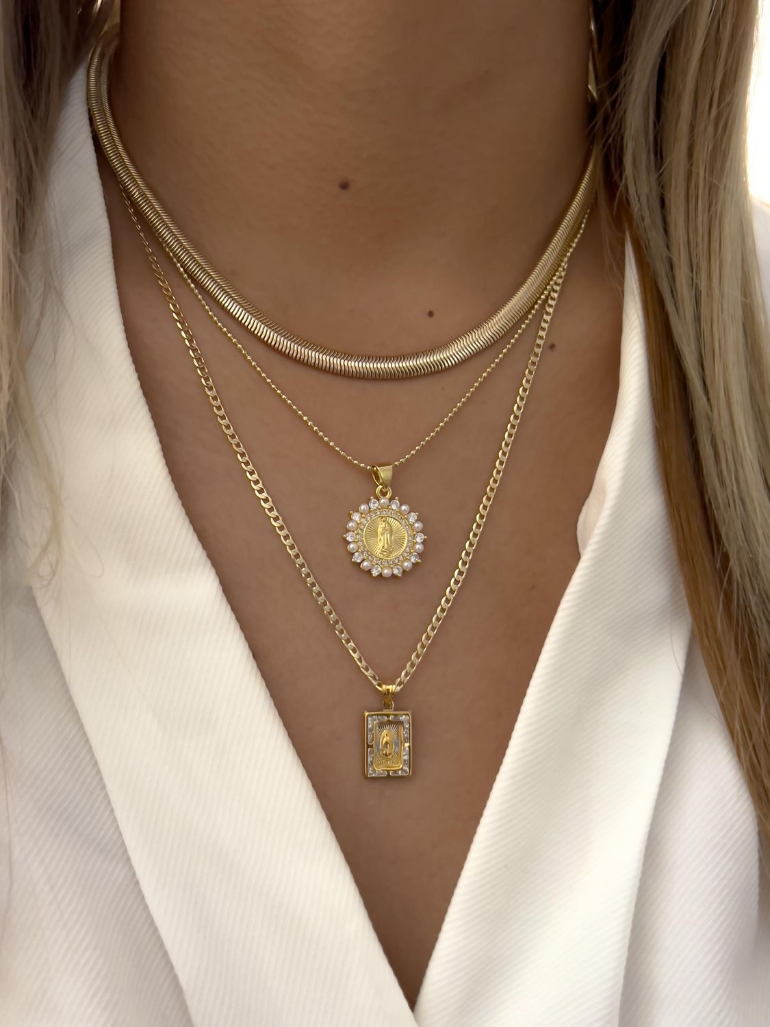 Collares
