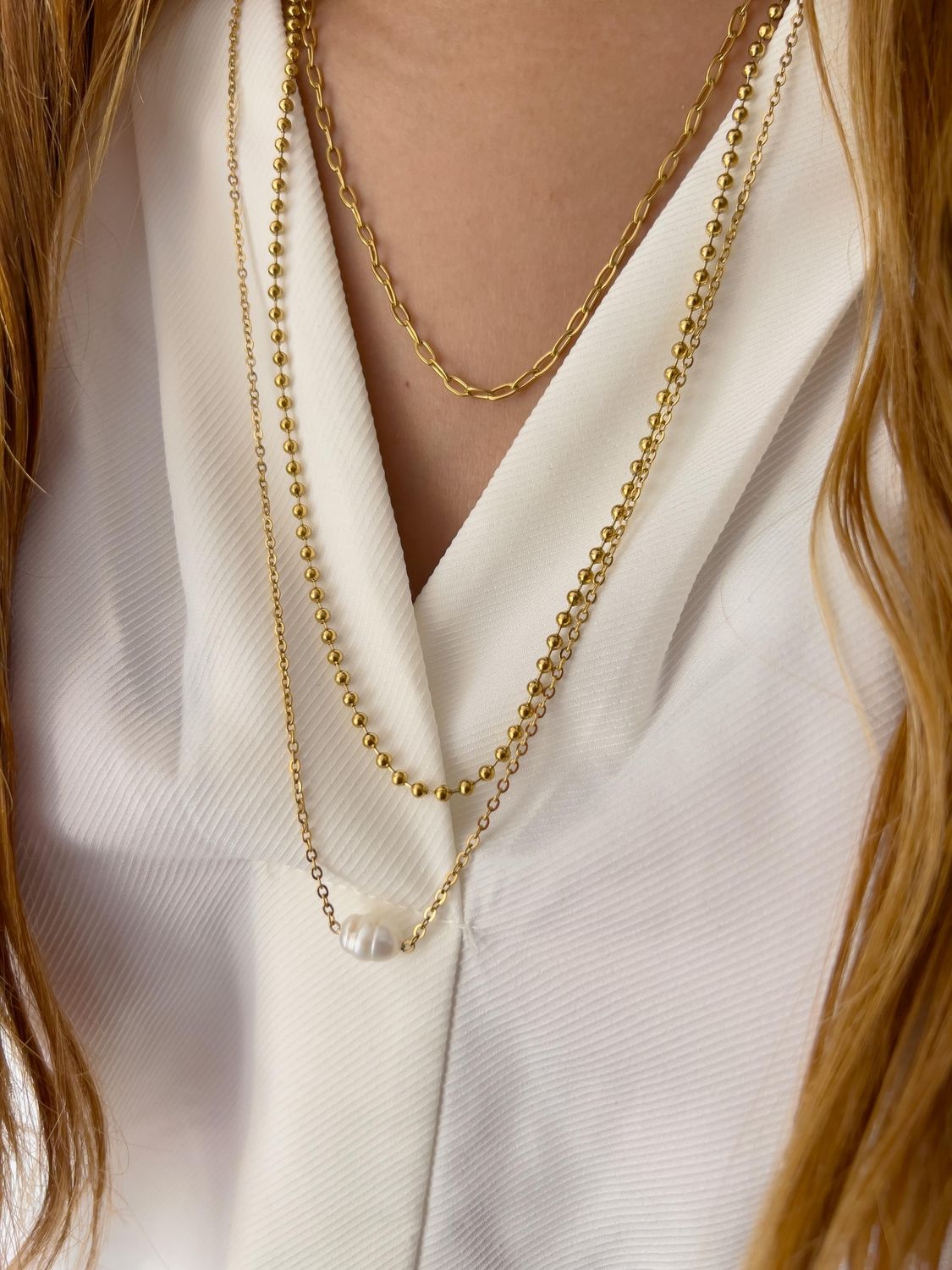 Collar triple con 1 perlita