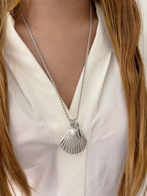 Collar dije concha grande plateada 