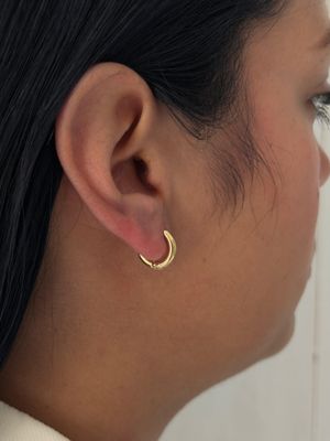 Arracaditas mini lisa , acero dorado 