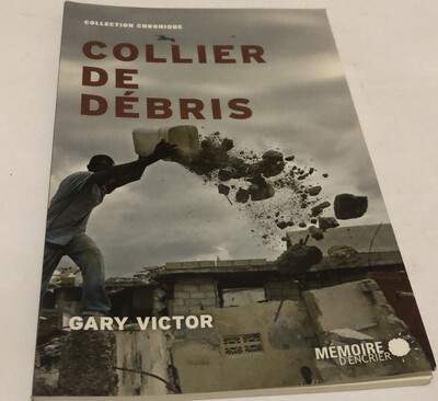Collier de débris