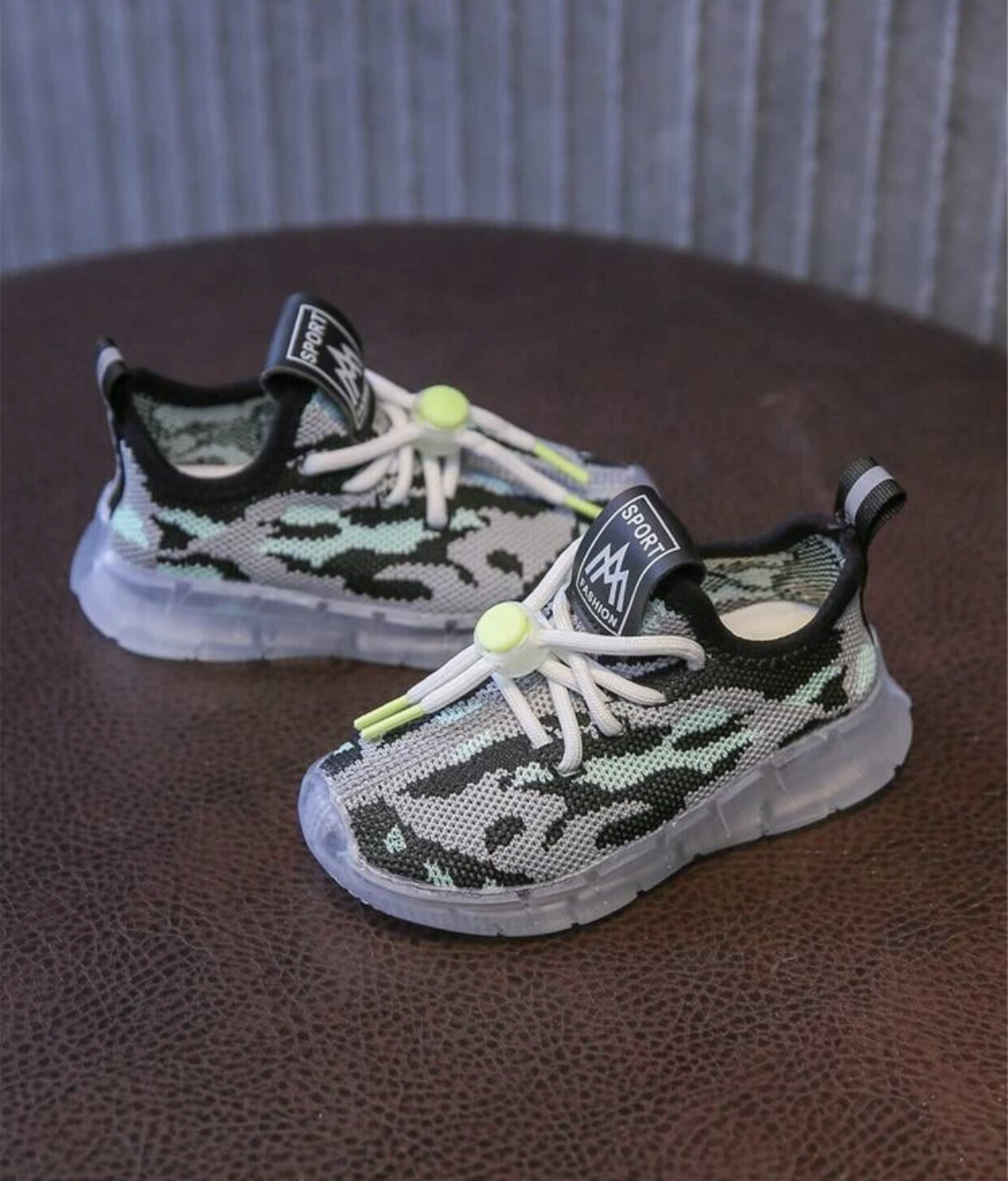 Baskets à motif camouflage avec cordon de serrage sur le devant pour tout-petit