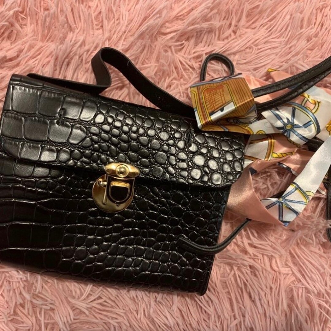 Sac à main noir (Motif Python) 
