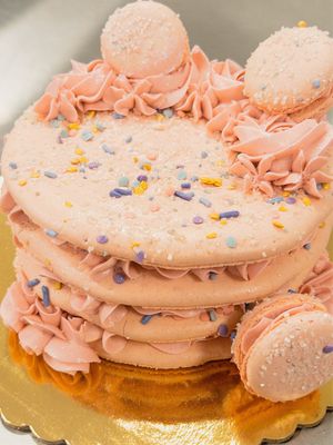 8-Inch Macaron Cakes (Serves 8-10)