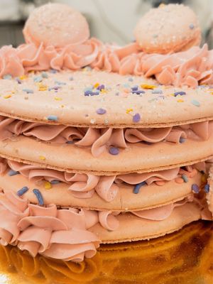 8-inch Macaron Cakes (Serves 8-10)