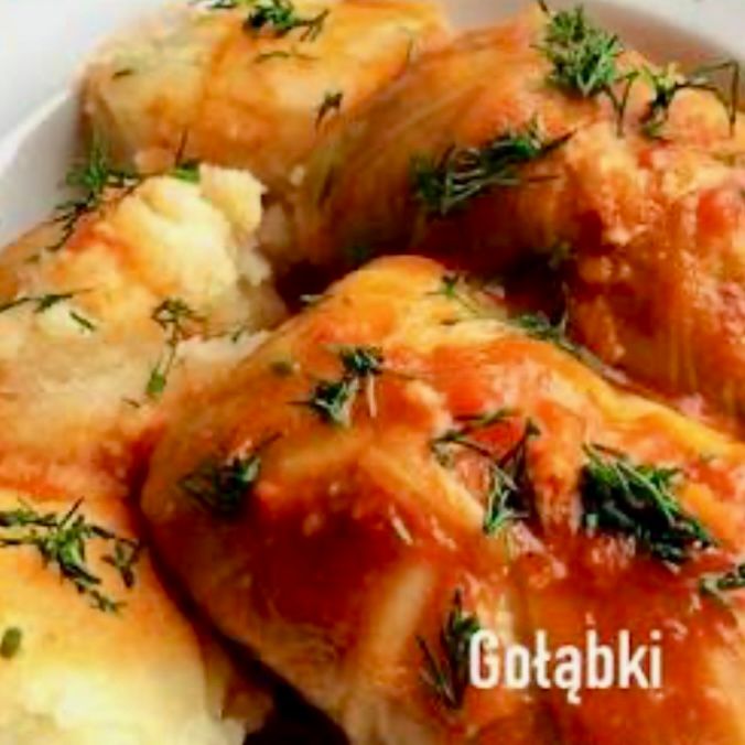 Golabki (One Cabbage Roll)