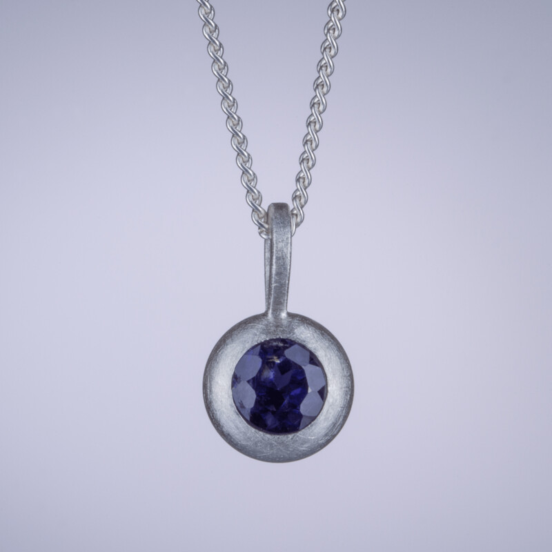 Kette Kette "BlingBling" mini mit Iolith (graublau-lila)