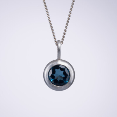 Kette Kette "BlingBling" midi mit London-Topas