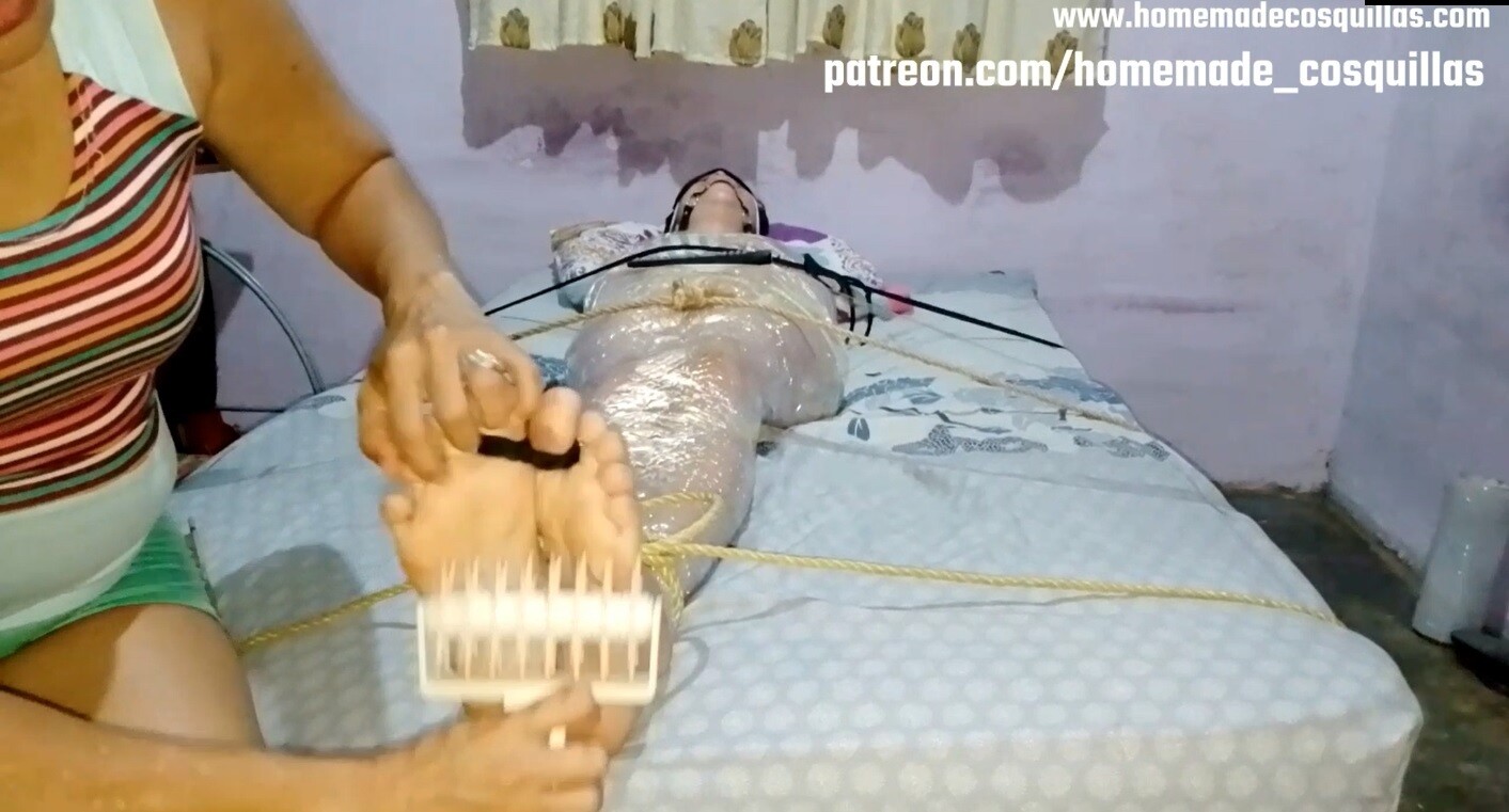 Vicky tortured by mom