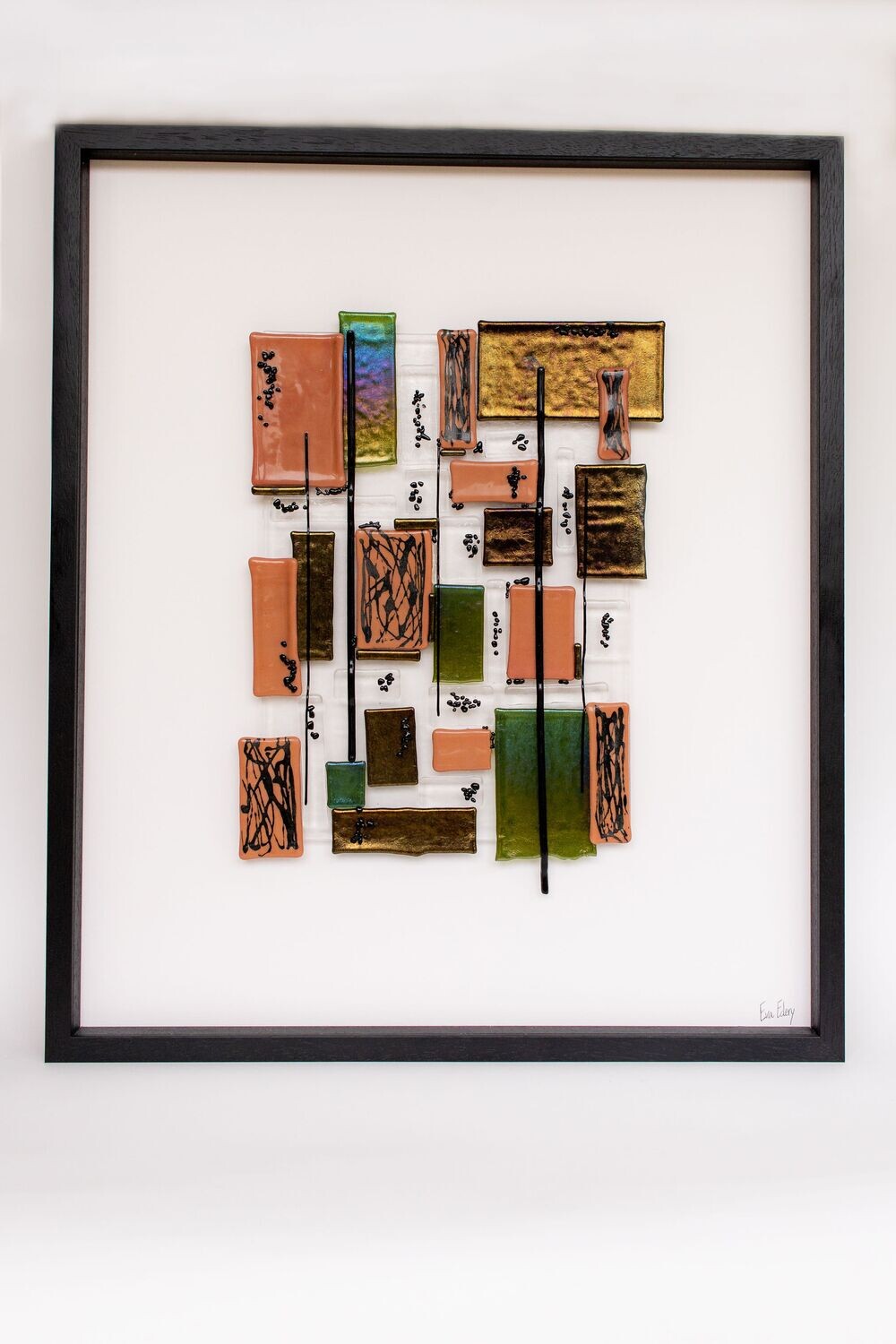 Connections in irisdescent green, gold and salmon