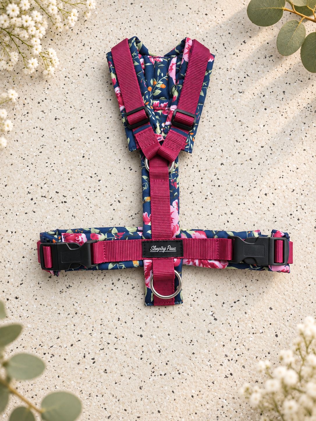 Gr. M Shining Roses Blue x Bordeaux Gr. M Shining Roses Blue x Bordeaux
