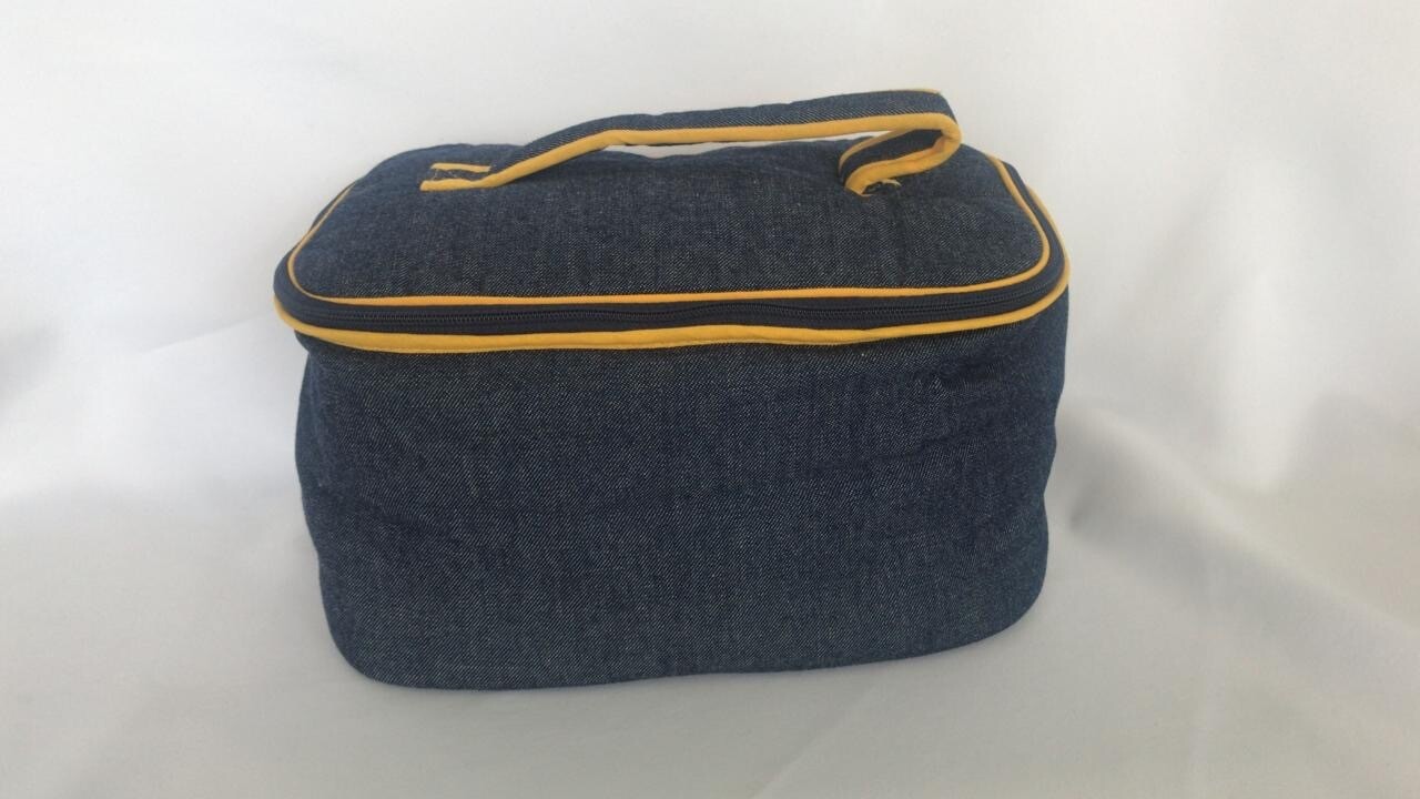 BAULITO EN TELA DE JEANS CON RIBETE AMARILLO