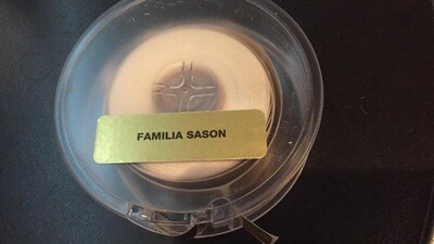 ROLLO DE LABELS DORADOS CON LETRAS NEGRAS