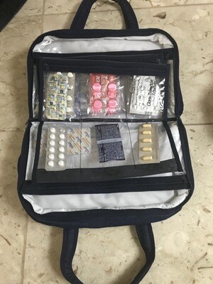 MALETIN ORGANIZADOR DE MEDICINAS EN TELA DE JEANS CON RIBETE AZUL MARINO