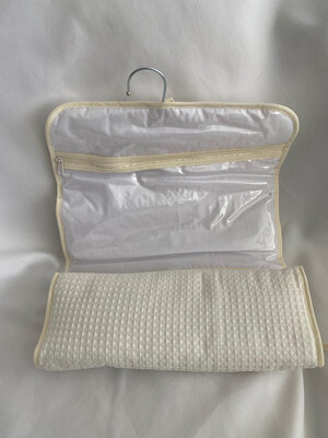 ORGANIZADOR CON GANCHO CHICO EN TELA PIQUE COLOR BEIGE