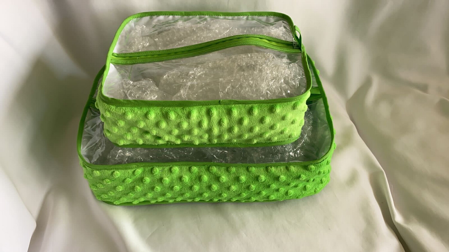 SET DE 2 PIEZAS EN TELA ESTAMPADA