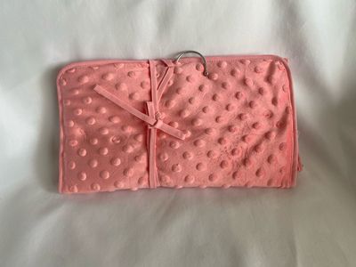 ORGANIZADOR CON GANCHO CHICO EN TELA ESTAMPADA