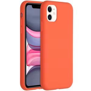 Accezz Liquid Silicone Backcover voor de iPhone 11 - Oranje