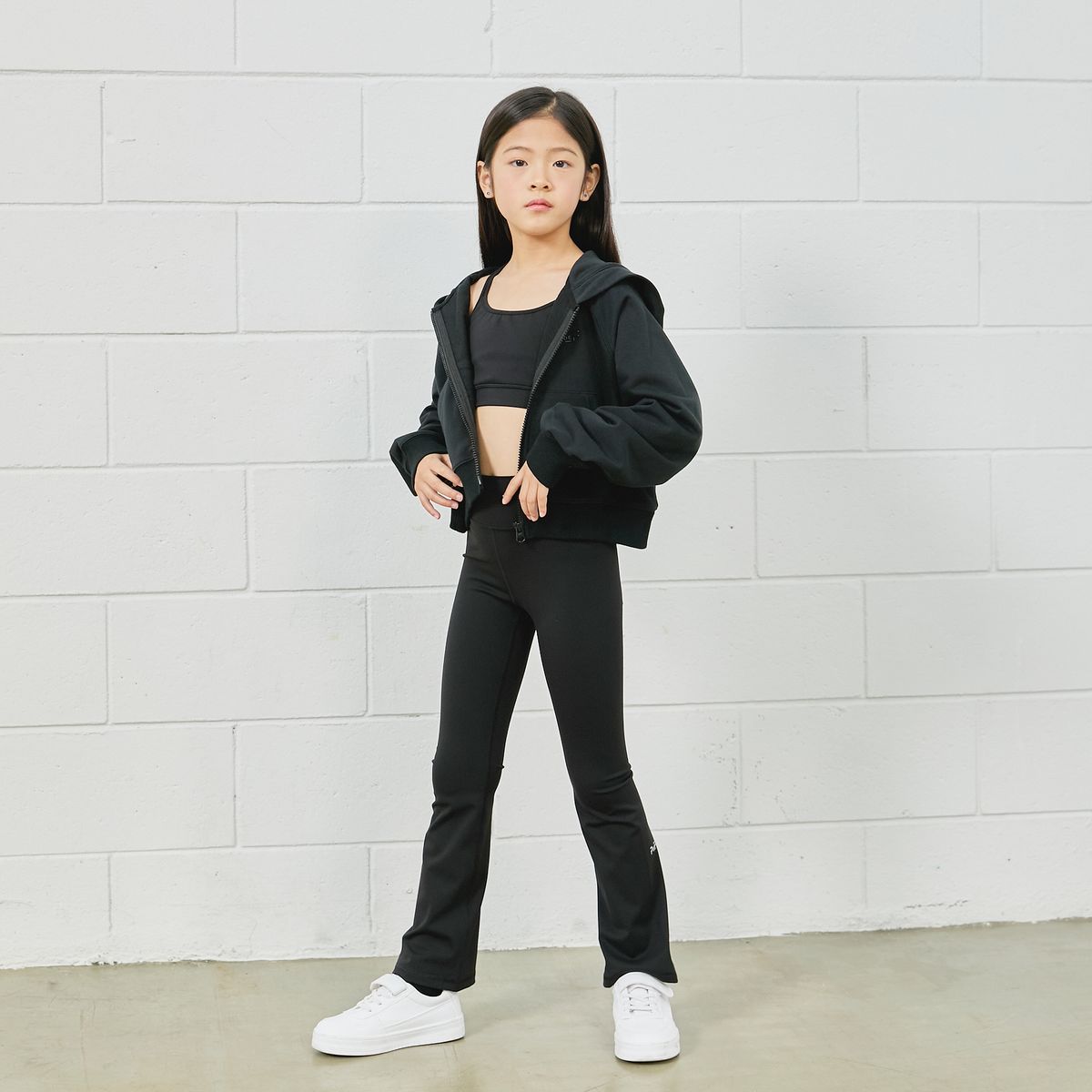 Essence Flare Leggings-Black