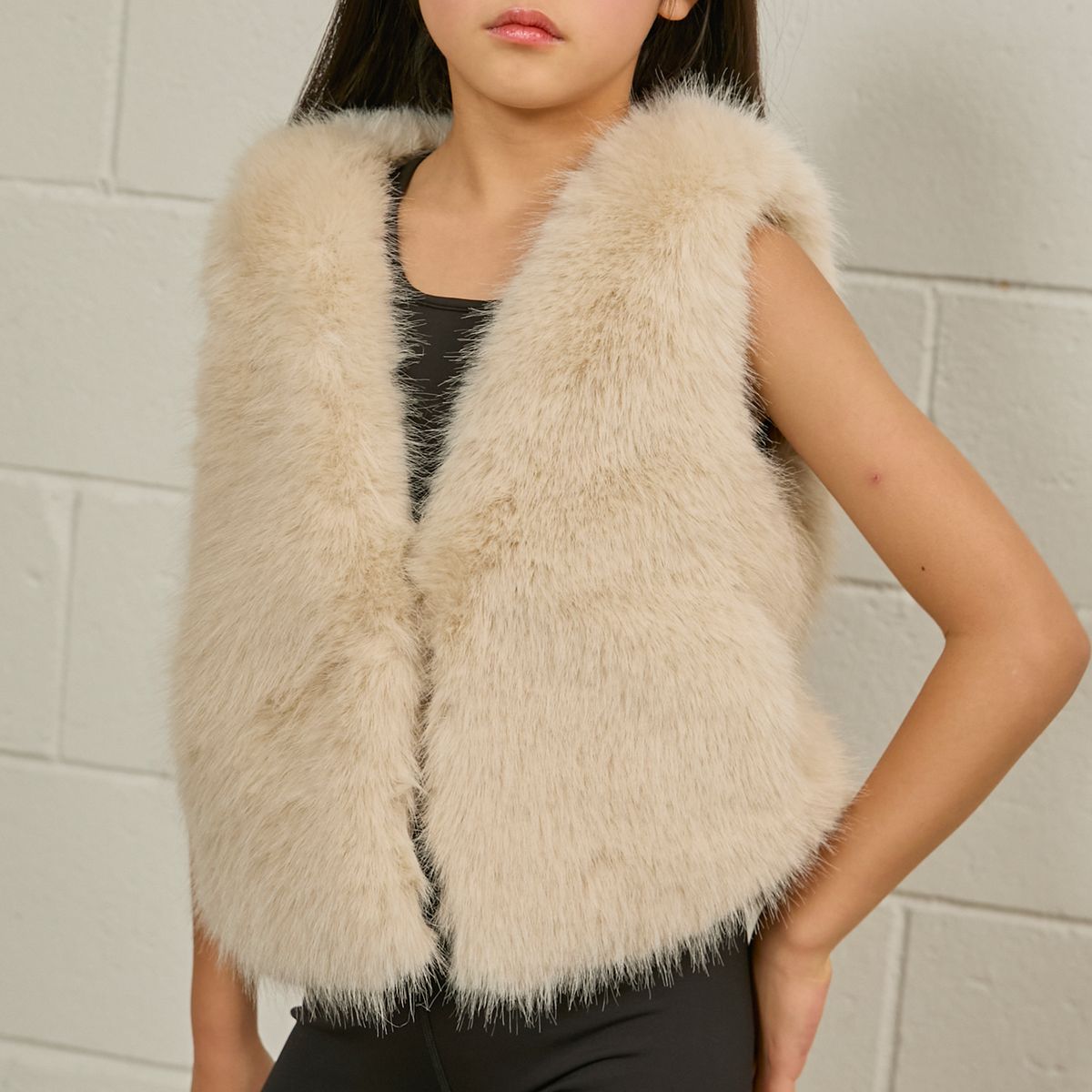 Faux Fur Vest-Creme Oat