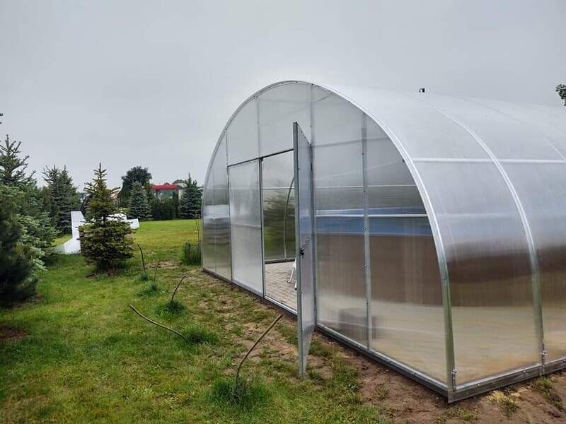 Gewächshaus Tunnel , Poolüberdachung Hohlkammerplatten 7m breit ,6mm stark (verschiedene Längen sind möglich) Gewächshaus Tunnel , Poolüberdachung Hohlkammerplatten 7m breit ,6mm stark (verschiedene Längen sind möglich)