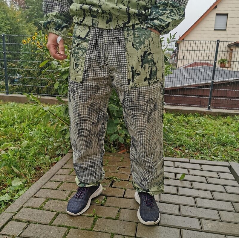 Imkerhose 3-lagig, mit Atmungsnetz Camo Grün Imkerhose 3-lagig, mit Atmungsnetz Camo Grün
