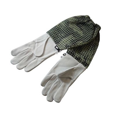 Imker Handschuhe 3-lagig mit Atmungsnetz camogrün mit Karabinerhacken