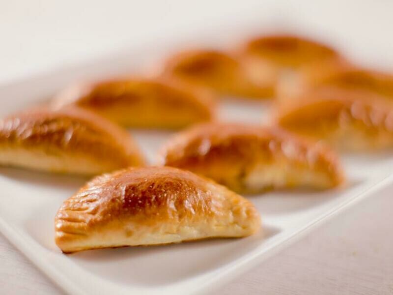Puffed Pastry Savory Thai Green Curry Shrimp and Spinach Pies - 6 Hand Held&#39;s or 4 Pot Pie&#39;s