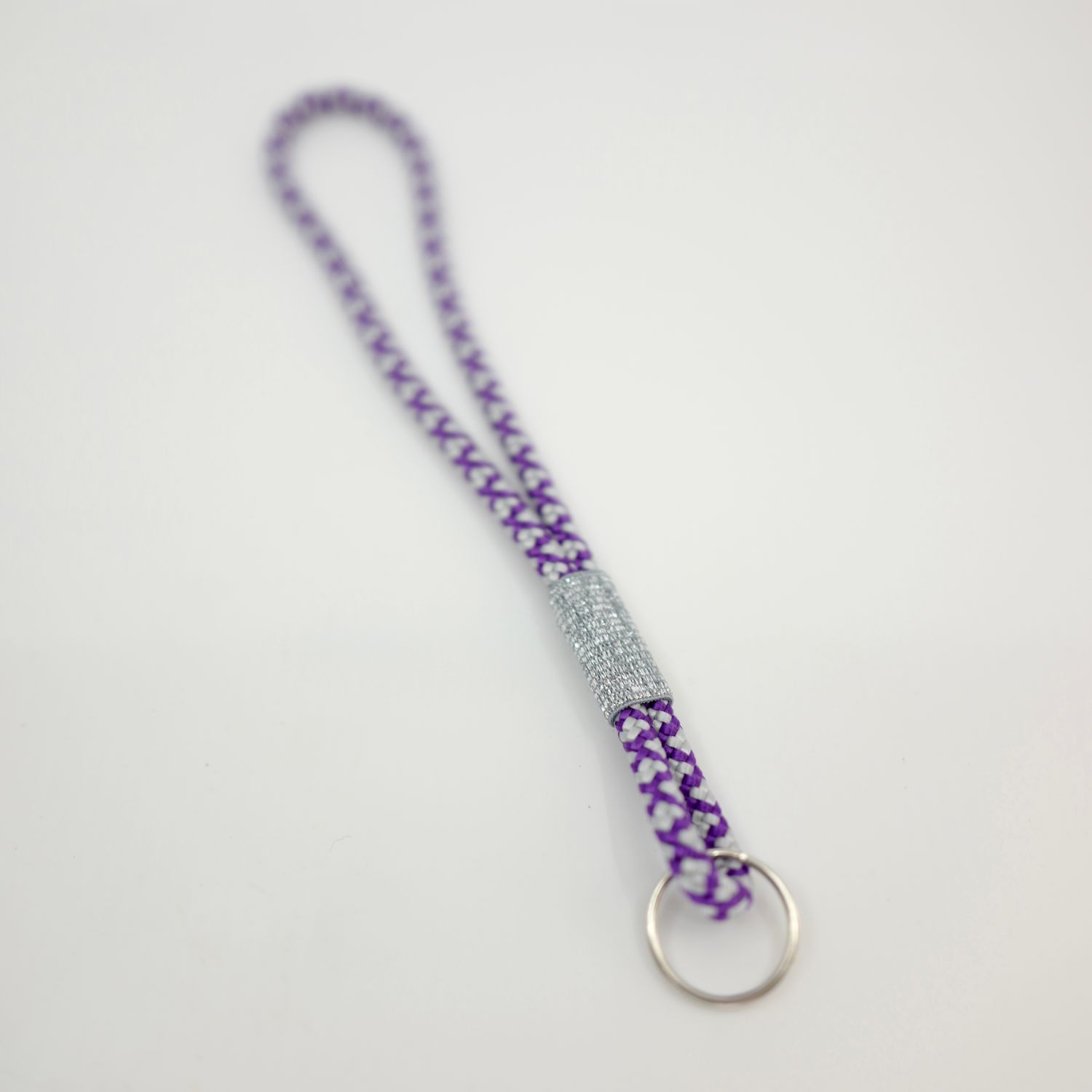 Schlüsselanhänger kurz violett/weiss