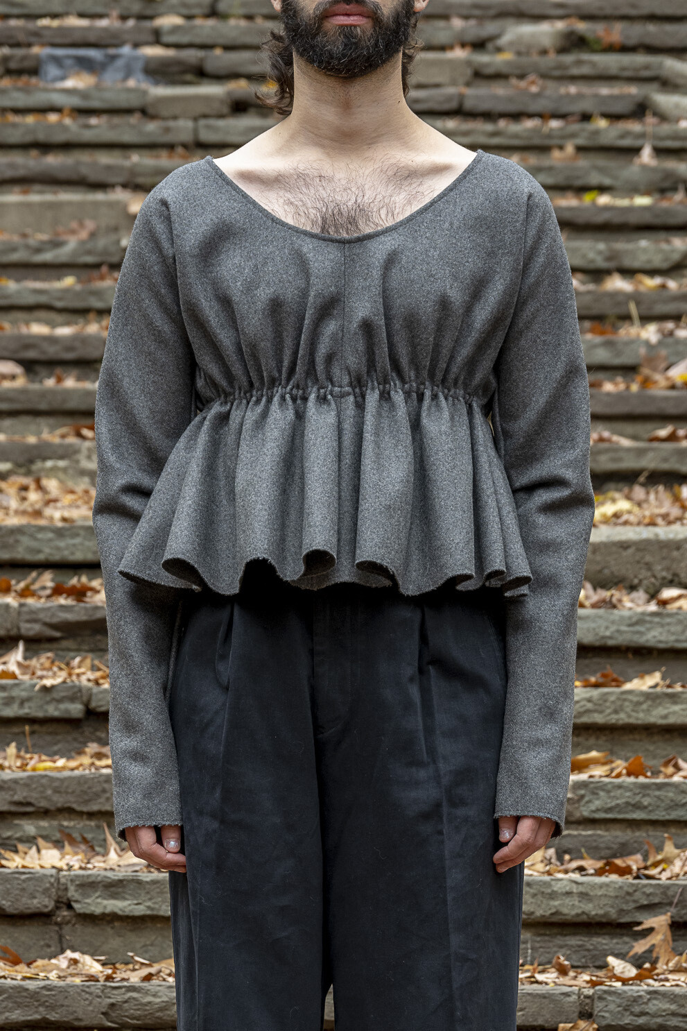 wool felt shortgown, dark grey melange