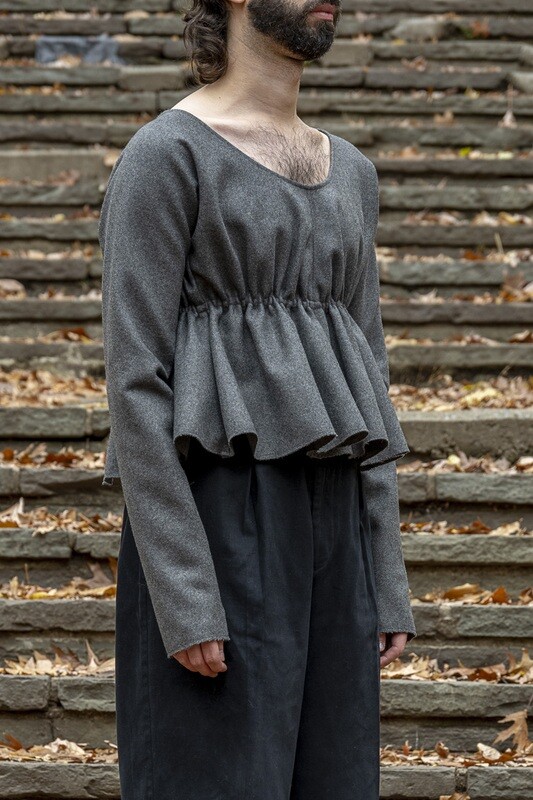 wool felt shortgown, dark grey melange
