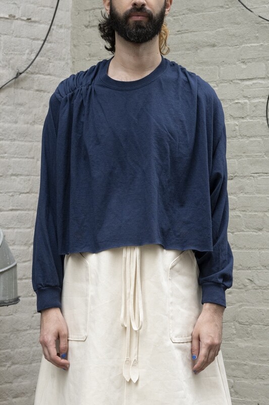 long sleeve cropped pinch yoke tee, navy
