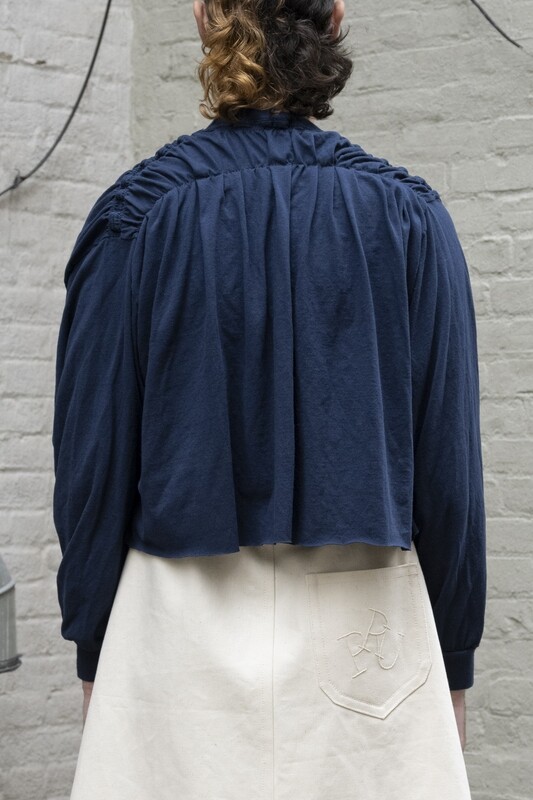 long sleeve cropped pinch yoke tee, navy