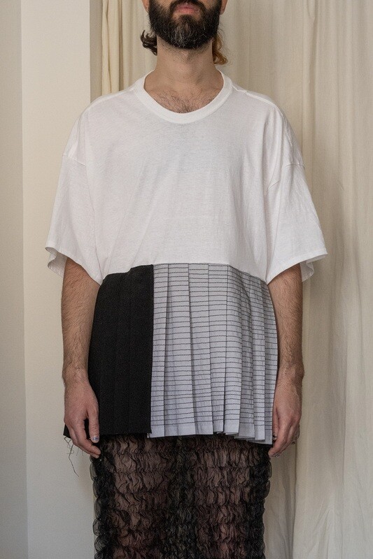 pleated trapunto tulle tee, white/black
