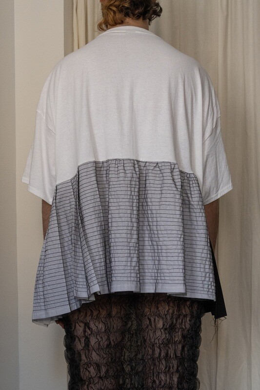 pleated trapunto tulle tee, white/black