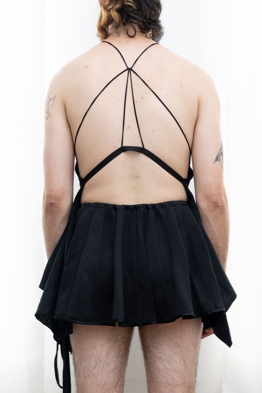 backless halter peplum tee, black