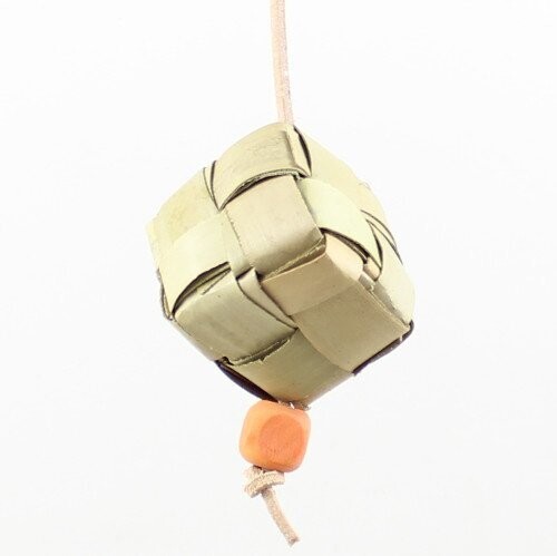 Palmblattbox am Lederband