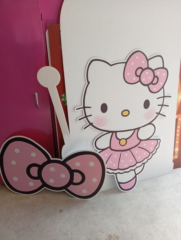Hello Kitty 