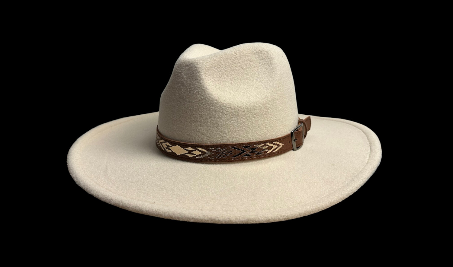 Kuraimonoa Gold Tāniko- White Sand Fedora Hat