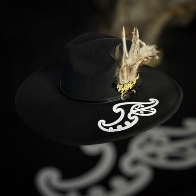 Te Uruhina - Kowhaiwhai - Black Felt Hat
