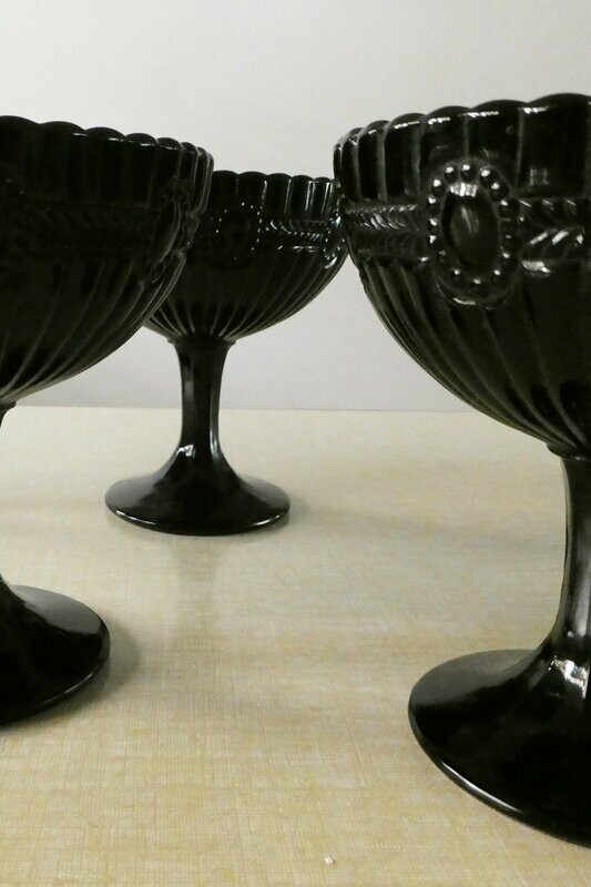 Black glass bowls/coupes
