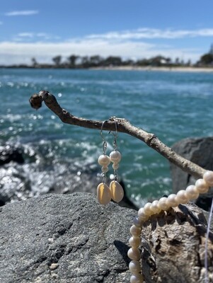 Cowrie shell & freshwater pearl drop earrings