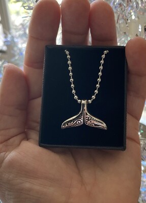 Whale tail pendant & chain