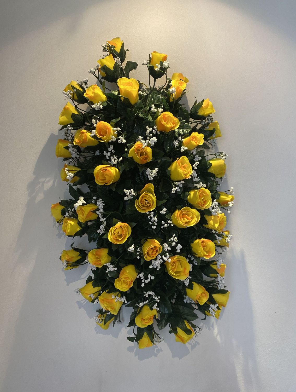 Coussin de roses jaune